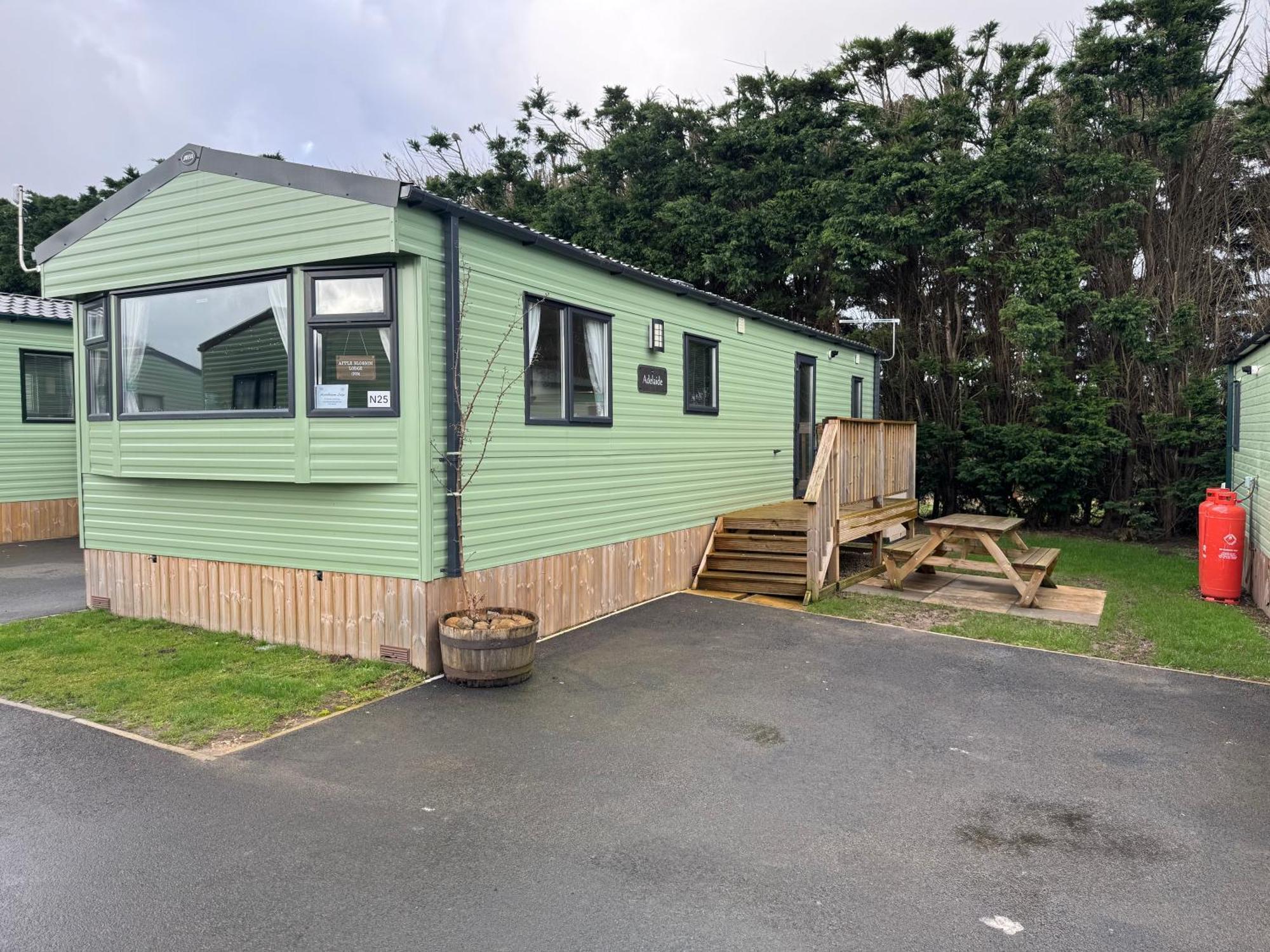 Appleblossom Lodge, Lido Leisure Park, Knaresborough Ngoại thất bức ảnh